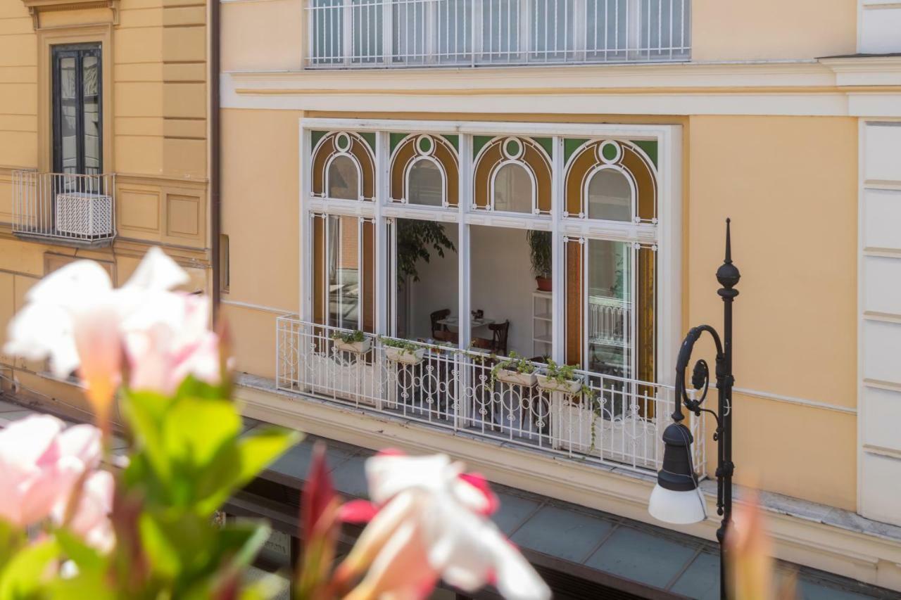 Affittacamere Palazzo Starace 3*
